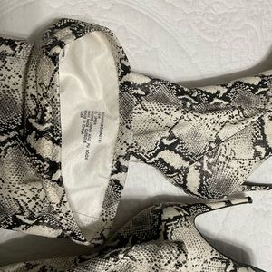 Steve Madden Dominique Natural Snake Thigh Boots 8.5